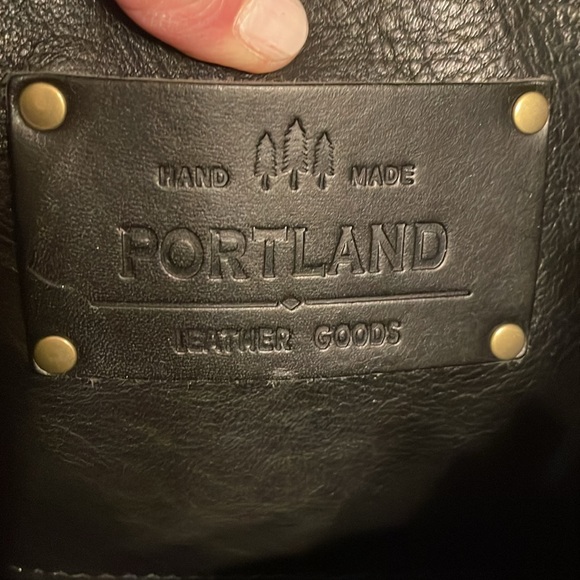 Portland leather handbag - Picture 4 of 6